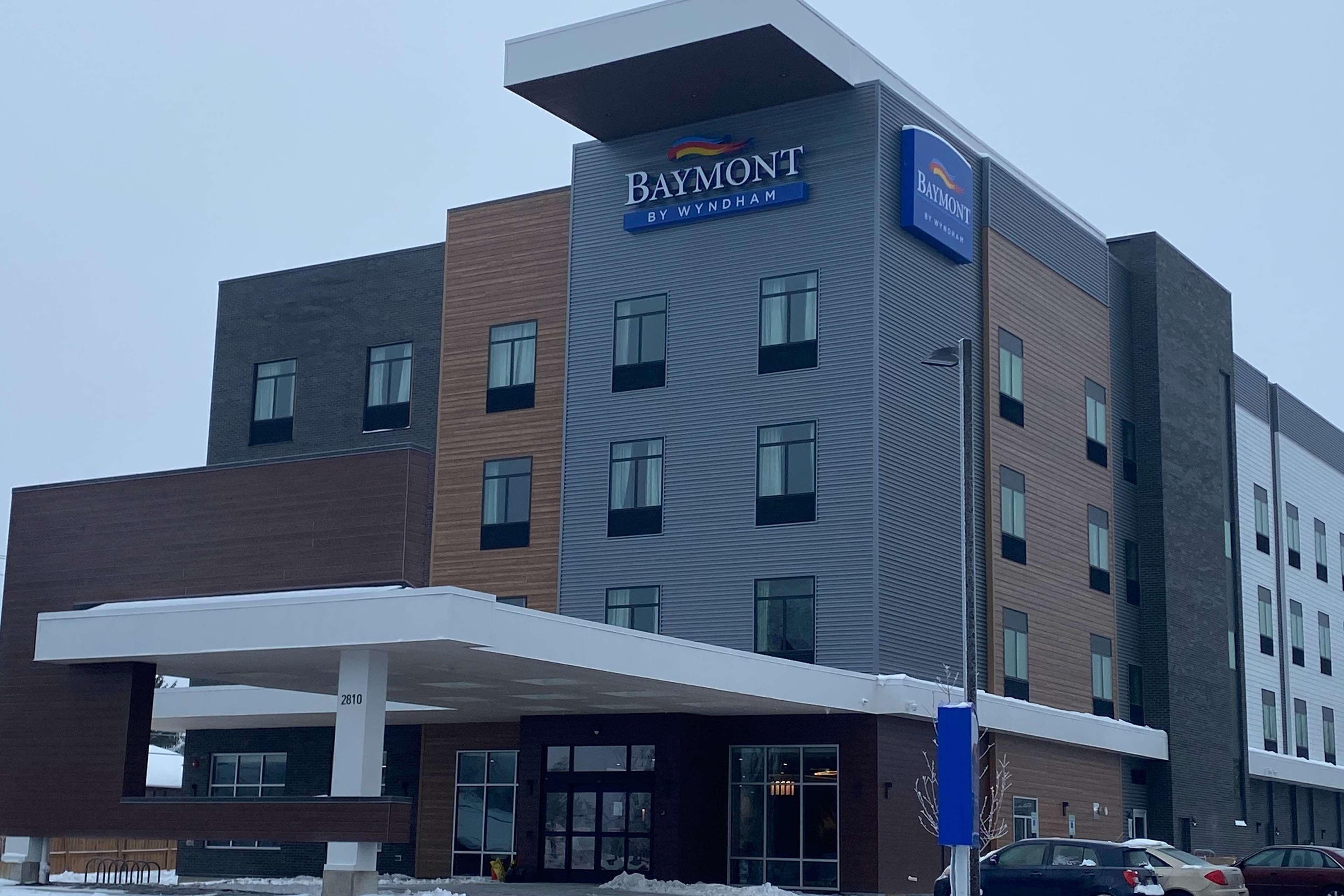 Baymont By Wyndham Madison Hotel Exterior foto